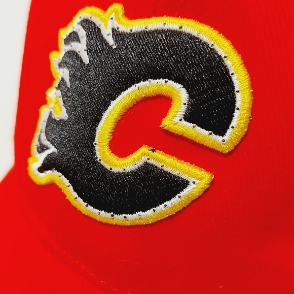 NHL CALGARY FLAMES BALL CAP NWT! - Picture 2 of 7